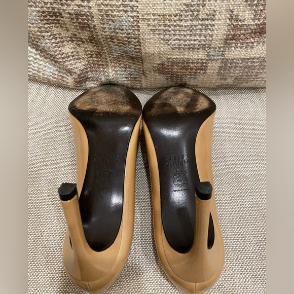 Stuart Weitzman Pumps - Picture 5 of 7